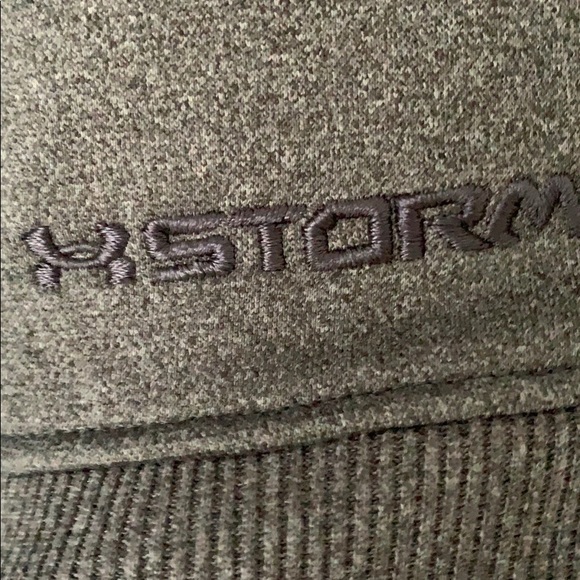 Women’s Under Armour Hoodie - Picture 3 of 4